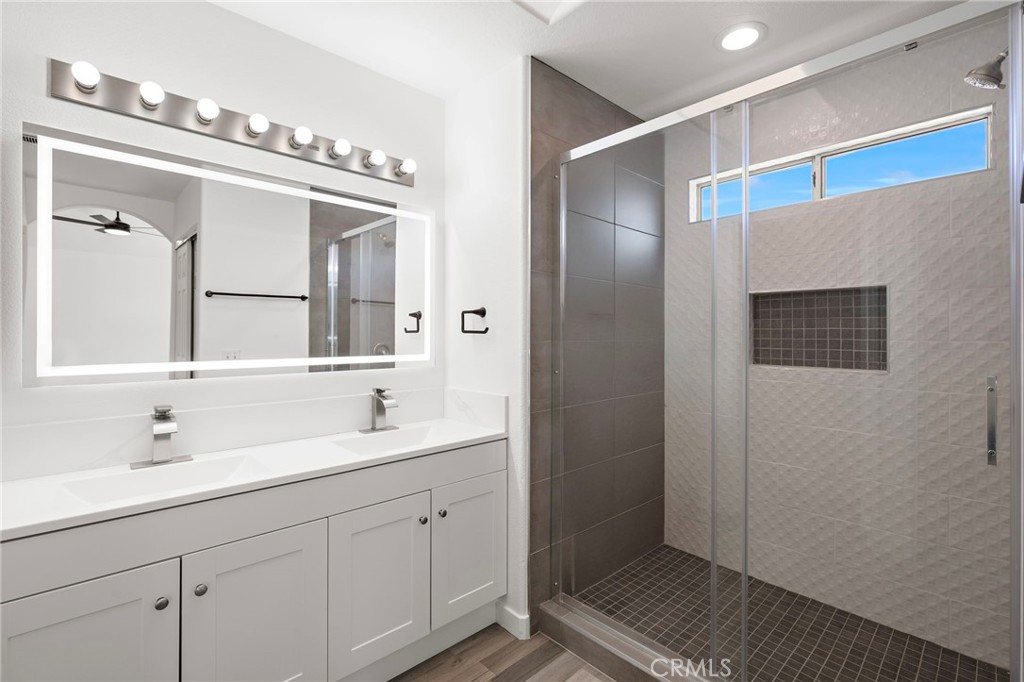 MLS #OC25270528 image #20