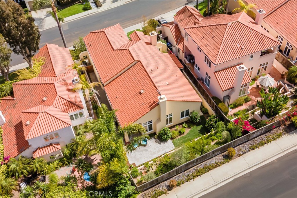 https://media.crmls.org/medias/daa233af-3051-45eb-95d5-a443eaa8a467.jpg?preset=X-Large