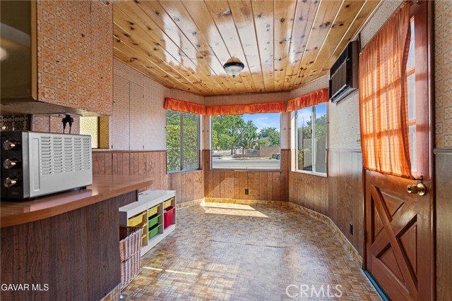 Detail Gallery Image 10 of 23 For 1333 E Avenue R4, Palmdale,  CA 93550 - 4 Beds | 2 Baths