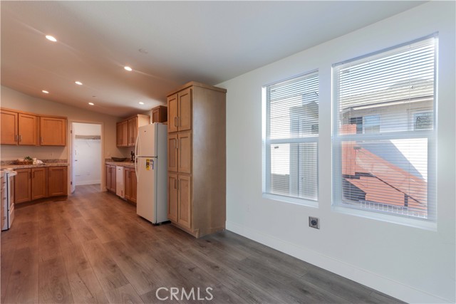 Detail Gallery Image 10 of 22 For 17457 Ranspot, Lake Elsinore,  CA 92530 - 3 Beds | 2 Baths