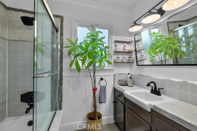 5345 W 140th St, Hawthorne CA: https://media.crmls.org/medias/daa4e452-a8eb-4fd3-86a5-da46eafcda16.jpg