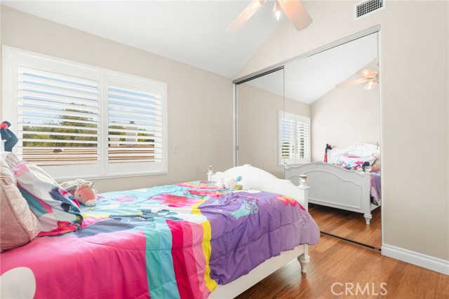 320 Forelock Court, Simi Valley CA: https://media.crmls.org/medias/daa56768-dc44-4032-ad7b-9617163260cb.jpg