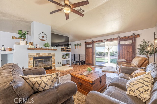 Detail Gallery Image 6 of 54 For 42067 Jenny Ln, Lancaster,  CA 93536 - 3 Beds | 2 Baths