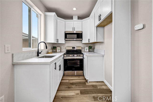 Image 34 of 39 For 14431 Harvest Ave