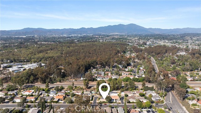 24595 Overlake Drive, Lake Forest CA: https://media.crmls.org/medias/daa731f7-773c-4dc9-ae54-2934caee2868.jpg