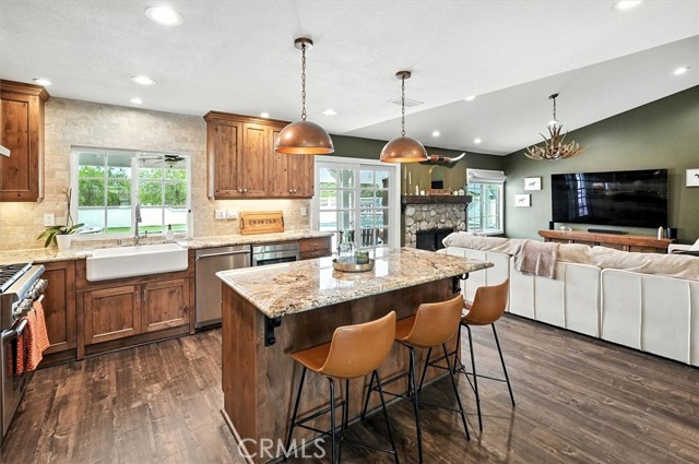 Detail Gallery Image 15 of 66 For 33314 Pewter Rd, Agua Dulce,  CA 91390 - 4 Beds | 2 Baths