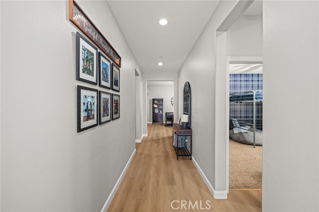 Detail Gallery Image 6 of 46 For 11923 Meander Way, Jurupa Valley,  CA 91752 - 4 Beds | 2 Baths