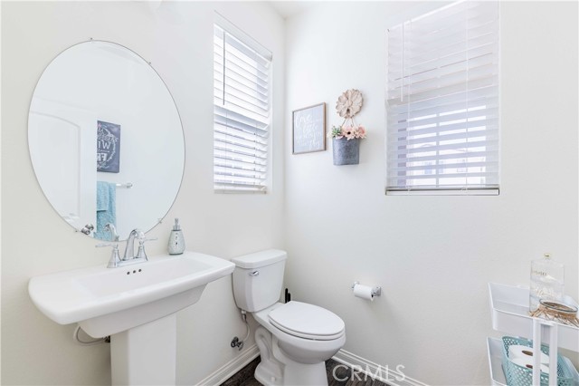 Detail Gallery Image 6 of 36 For 8904 Harmony Ct, Corona,  CA 92883 - 4 Beds | 2/1 Baths