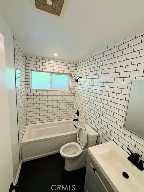 3502 W Flower Avenue, Fullerton CA: https://media.crmls.org/medias/daa7f688-c29a-4b42-8747-5e19384c1fdb.jpg