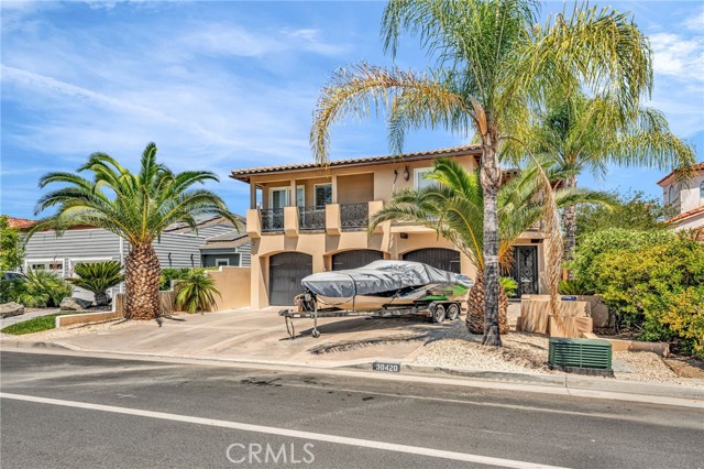 30420 Longhorn Drive, Canyon Lake CA: https://media.crmls.org/medias/daa89186-b11e-4666-b52b-4f1ce5c44574.jpg