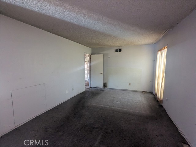 Detail Gallery Image 11 of 20 For 1545 Washington Ave, Pomona,  CA 91767 - 3 Beds | 2 Baths