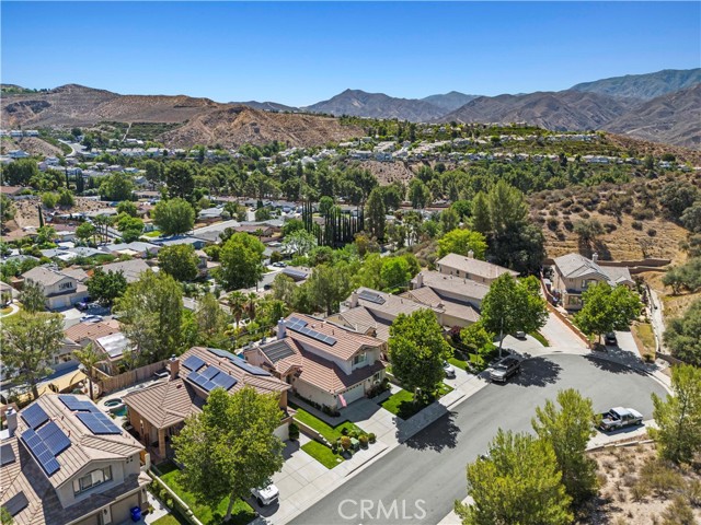 29508 Alyssum Lane, Canyon Country CA: https://media.crmls.org/medias/daa9c34b-3766-46a0-b31e-6de9388b87df.jpg