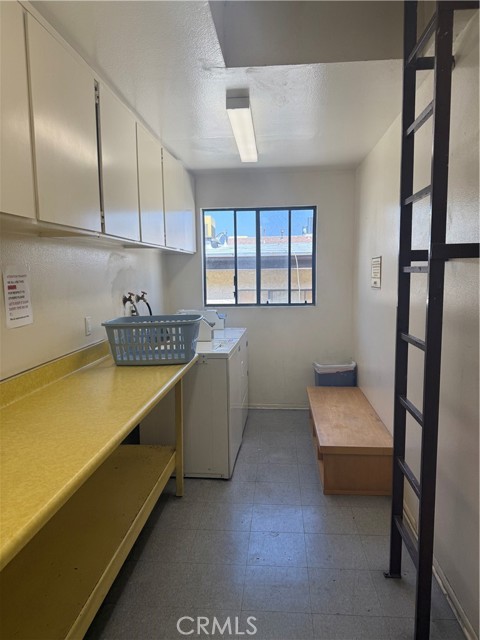 Detail Gallery Image 23 of 25 For 7305 Milwood Ave #7,  Canoga Park,  CA 91303 - 2 Beds | 1 Baths