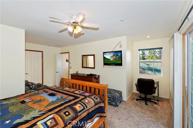 Detail Gallery Image 26 of 44 For 1048 Brookside, Fawnskin,  CA 92333 - 4 Beds | 2/1 Baths