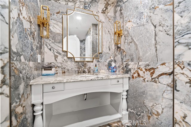 24 Scenic Bluff, Newport Coast CA: https://media.crmls.org/medias/daab3f99-c54f-4929-9203-d5b78c9129ad.jpg