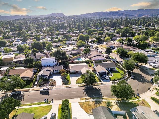 7323 Kentland Avenue, West Hills CA: https://media.crmls.org/medias/daacb4a4-6fc0-4eb9-8c1d-aee5230680df.jpg
