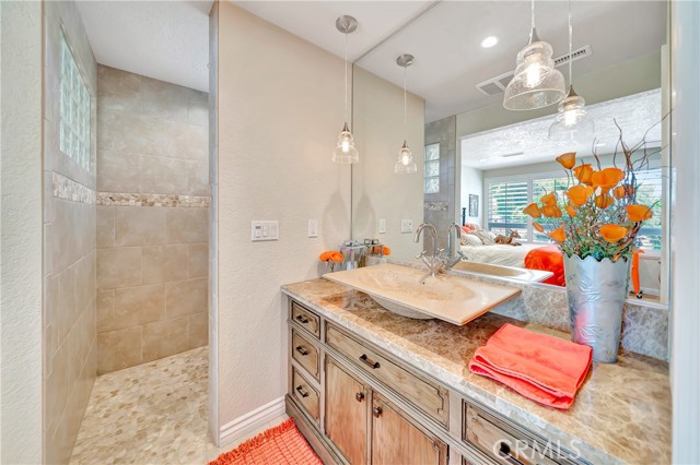 Detail Gallery Image 34 of 74 For 433 Fairway Dr, Palmdale,  CA 93551 - 5 Beds | 3/1 Baths