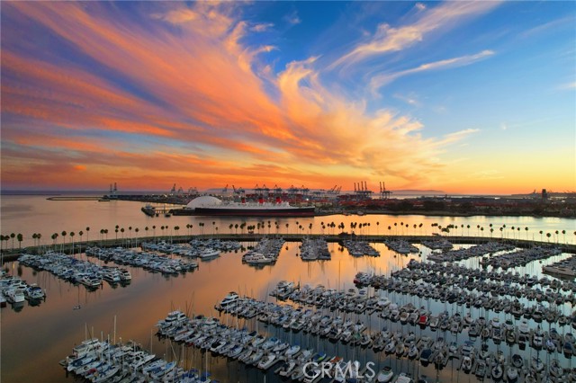 Detail Gallery Image 32 of 60 For 525 E Seaside Way #1705,  Long Beach,  CA 90802 - 2 Beds | 2 Baths