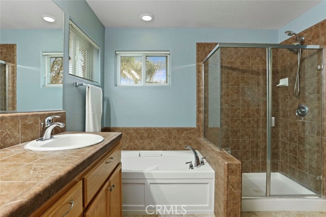 Detail Gallery Image 19 of 39 For 759 Blanc De Noir Ct, Los Banos,  CA 93635 - 4 Beds | 2 Baths