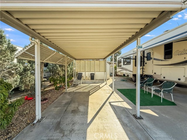 1244 31 Bounty Way, San Jacinto CA: https://media.crmls.org/medias/daadf8db-f0d1-4138-bcbe-364d90de7517.jpg