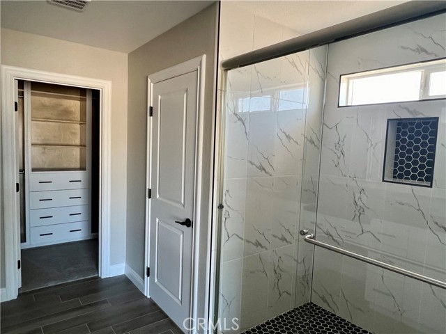 Detail Gallery Image 8 of 12 For 22450 Ocotillo Way, Apple Valley,  CA 92308 - 4 Beds | 2/1 Baths