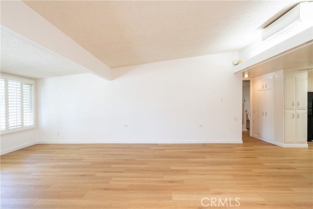 13520 El Dorado Drive, Seal Beach CA: https://media.crmls.org/medias/daae50e9-0972-4520-b66d-e5552b6bbdb1.jpg