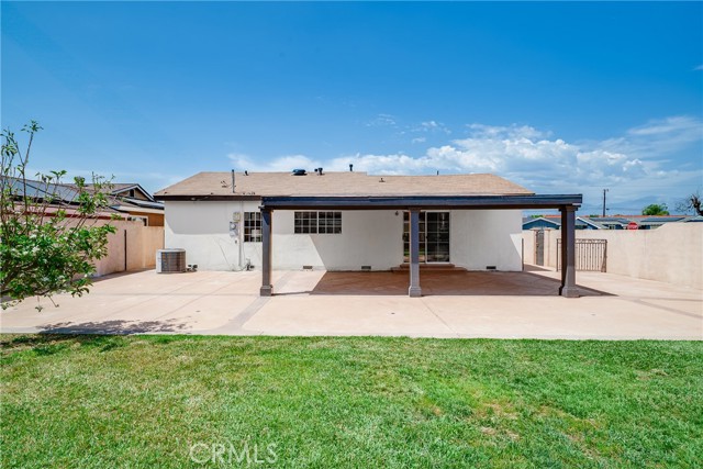 15618 Loukelton Street, La Puente CA: https://media.crmls.org/medias/daaeeac1-8579-4ce8-9652-2e8ff85672f1.jpg