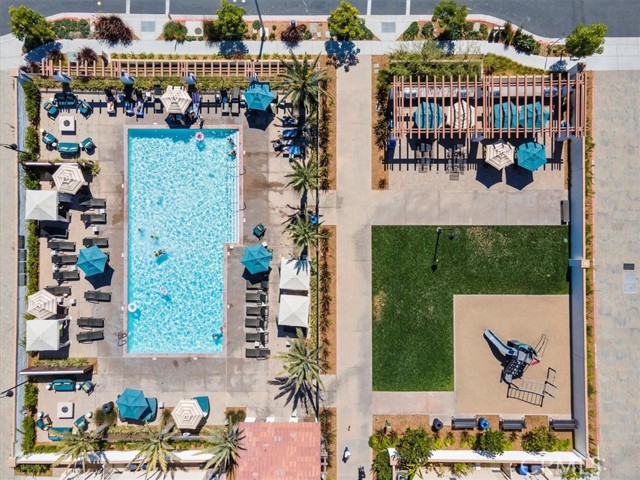 722 Gemstone Drive, San Marcos CA: https://media.crmls.org/medias/daaf52d9-c282-4afe-86dd-db4e2c66b10e.jpg