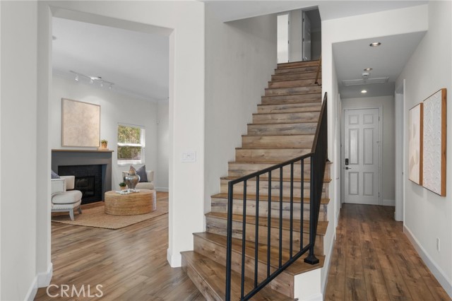 7938 Kenyon Avenue, Los Angeles CA: https://media.crmls.org/medias/daaf6e87-e753-4a10-aa98-203597819824.jpg
