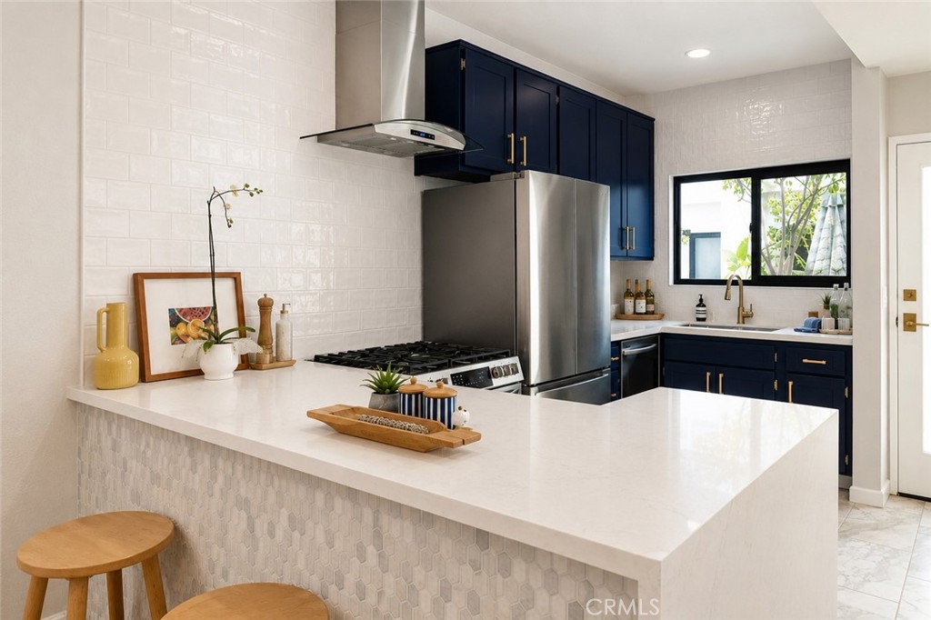 2500 Abbot Kinney Boulevard Unit 20