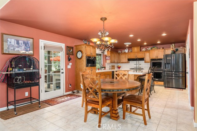 Detail Gallery Image 18 of 62 For 45740 Green Lake Ct, Coarsegold,  CA 93614 - 4 Beds | 3 Baths