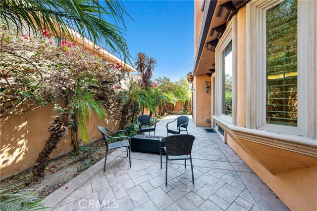 1909 Perry Avenue, Redondo Beach, California 90278, 4 Bedrooms Bedrooms, ,3 BathroomsBathrooms,Residential,Sold,Perry,SB21207272