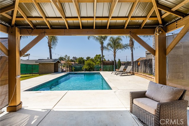 Detail Gallery Image 35 of 48 For 2399 Three Bar Ln, Norco,  CA 92860 - 3 Beds | 2 Baths