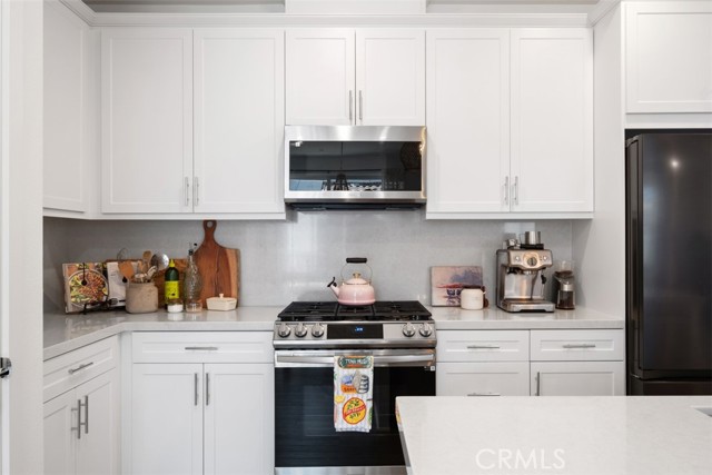 Image 14 of 51 For 242 Niebla Ln