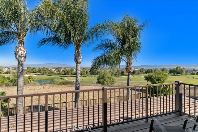 29583 Serenity Ln, Murrieta CA: https://media.crmls.org/medias/dab1ac11-b6b6-49b9-b376-49ed653e8d37.jpg