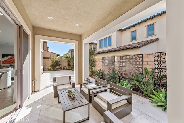 Detail Gallery Image 27 of 31 For 215 Sutters Mill, Irvine,  CA 92602 - 4 Beds | 4/1 Baths