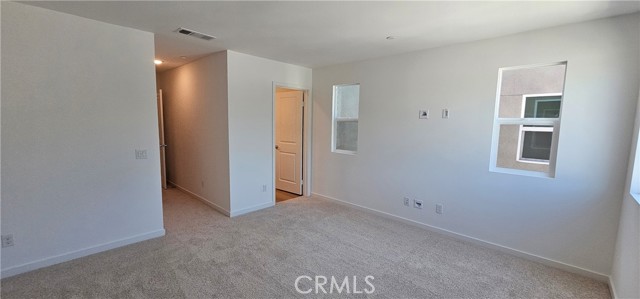 1170 Santo Antonio Drive, Colton CA: https://media.crmls.org/medias/dab34afe-d7f9-47a1-a8cd-245efc78fde6.jpg