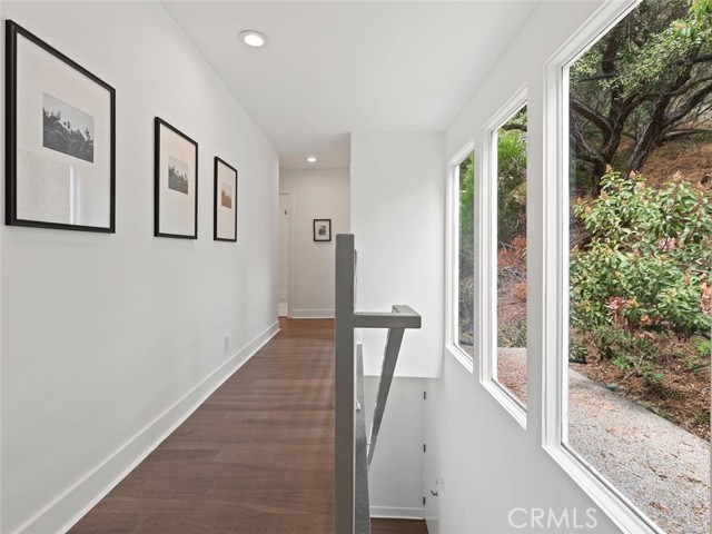 Detail Gallery Image 12 of 24 For 8737 Wonderland Ave, Los Angeles,  CA 90046 - 2 Beds | 2 Baths