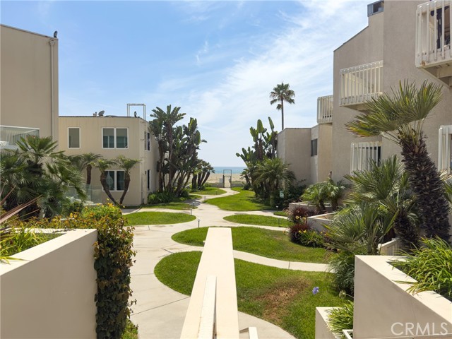 7301 Vista Del Mar Avenue, Playa del Rey CA: https://media.crmls.org/medias/dab42715-8737-4636-983a-437ad99286cc.jpg