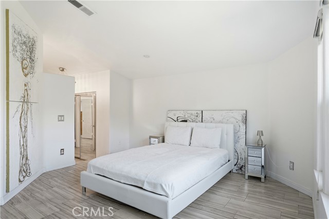 Detail Gallery Image 35 of 55 For 22350 Heritage Pass, Chatsworth,  CA 91311 - 2 Beds | 2/1 Baths