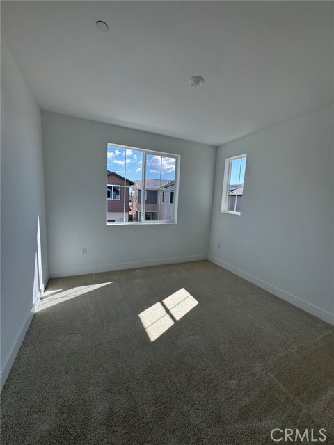 Detail Gallery Image 10 of 18 For 245 Shoveler, Irvine,  CA 92618 - 5 Beds | 4 Baths