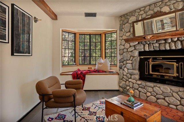 Detail Gallery Image 17 of 52 For 504 Millburn, Lake Arrowhead,  CA 92352 - 4 Beds | 3/1 Baths