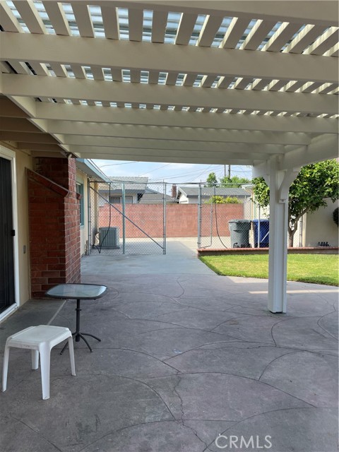 6221 San Rafael Drive, Buena Park CA: https://media.crmls.org/medias/dab577d8-f242-4468-aad7-fc4ea1c02b2f.jpg
