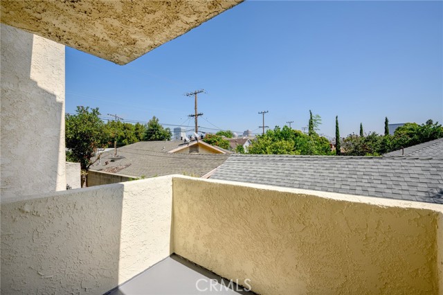 555 West Wilson Avenue, 3 photo 8
