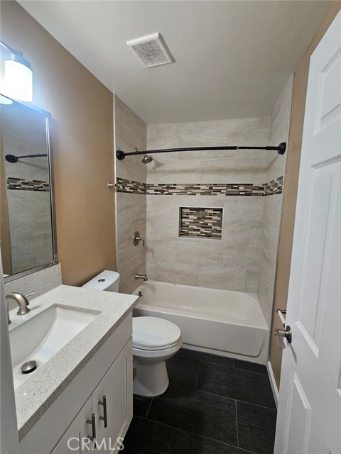 Detail Gallery Image 6 of 9 For 40204 174th St, Palmdale,  CA 93591 - 4 Beds | 2 Baths