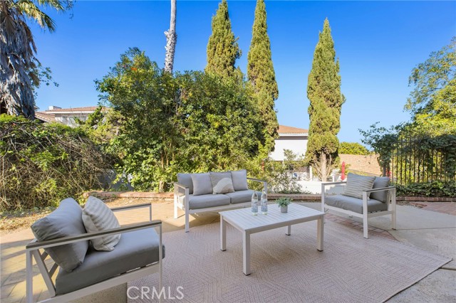 28 Mela Ln, Rancho Palos Verdes, California 90275, 3 Bedrooms Bedrooms, ,2 BathroomsBathrooms,Residential,For Sale,Mela Ln,PV25015091