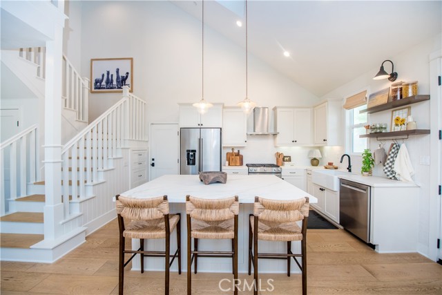 2065 Thurin Street, Costa Mesa CA: https://media.crmls.org/medias/dab70244-96b5-458f-ad3e-5f746910bd09.jpg