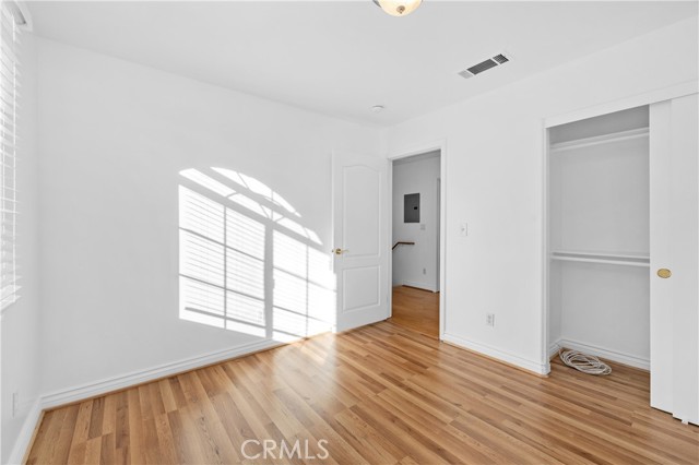 Detail Gallery Image 12 of 39 For 4838 Elmwood #7,  Los Angeles,  CA 90004 - 3 Beds | 3 Baths