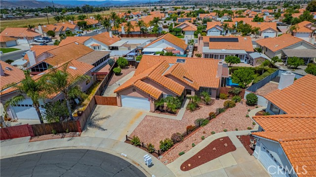 29331 Mawr Court, Menifee CA: https://media.crmls.org/medias/dab7a8d2-5dd6-4656-9c91-a5ce7d478d1b.jpg