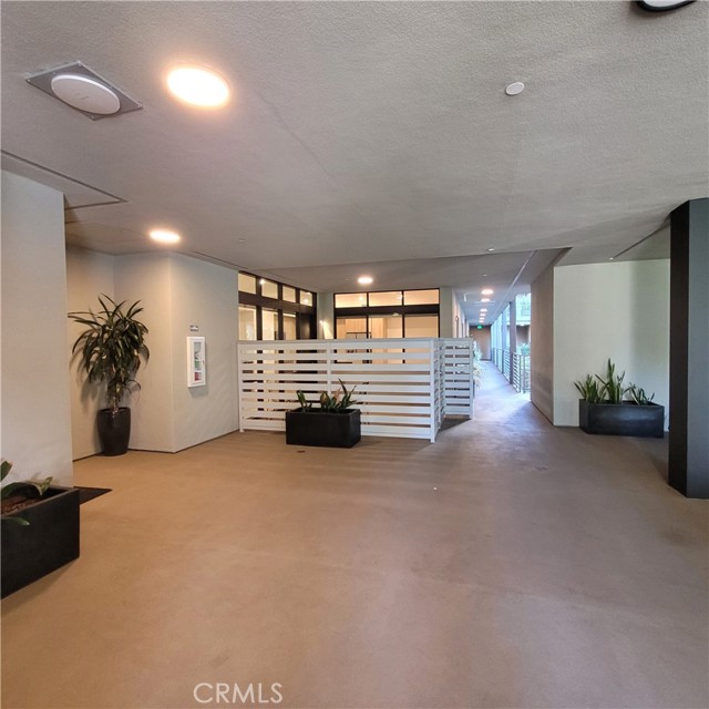Detail Gallery Image 39 of 45 For 178 S Euclid Ave #202,  Pasadena,  CA 91101 - 2 Beds | 2 Baths